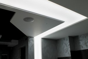 Идея потолка с подсветкой